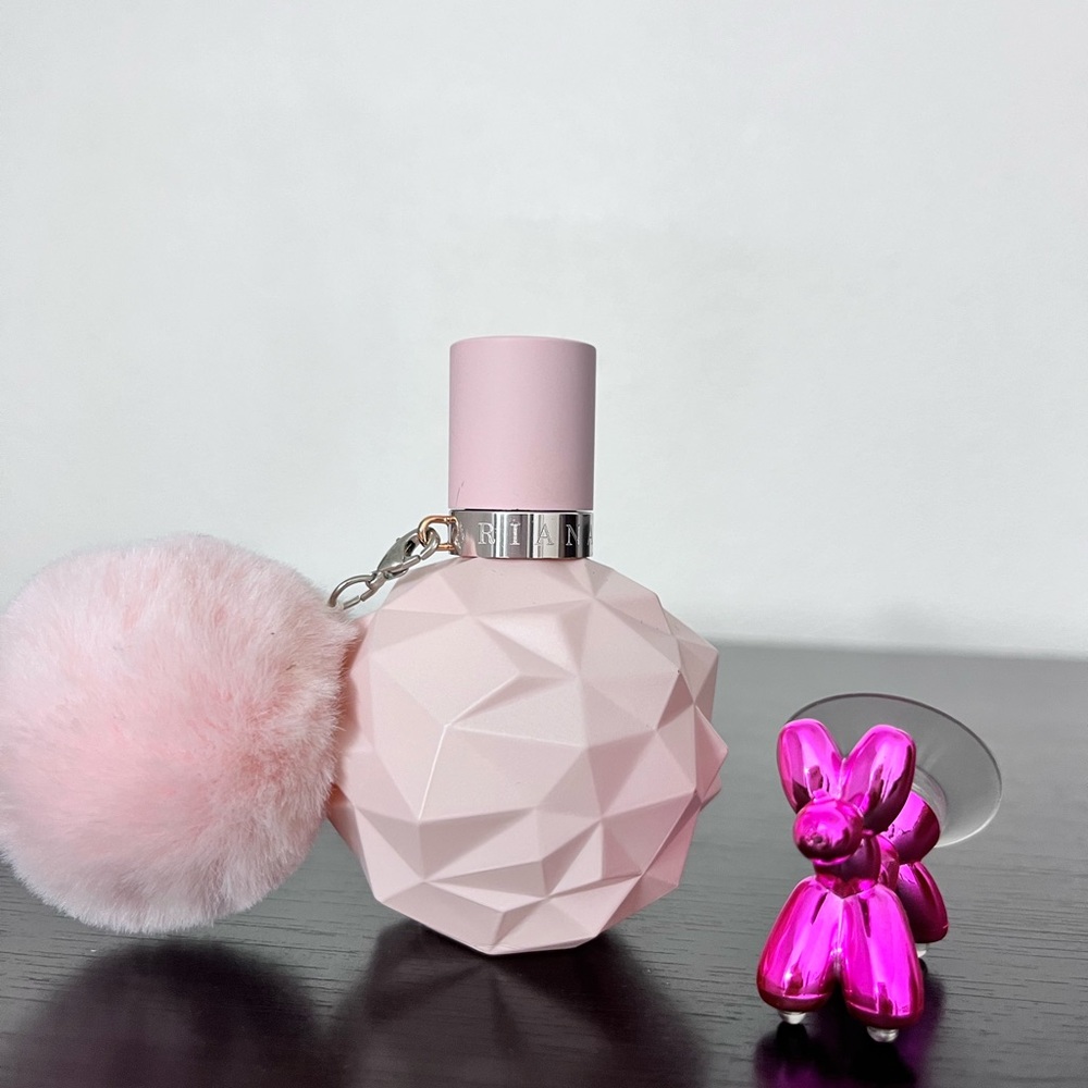 Ariana Grande "sweet like candy"